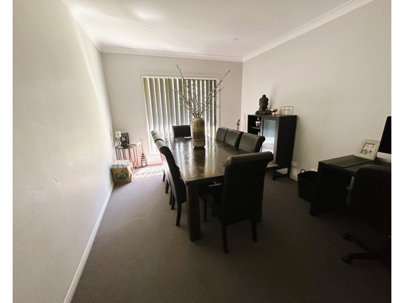 5 Dianella Crescent, Maudsland QLD 4210