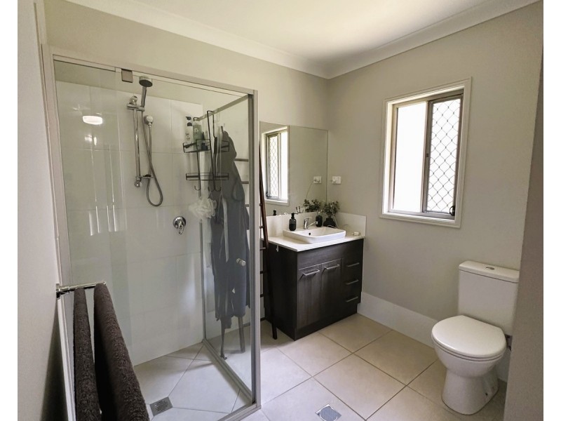 5 Dianella Crescent, Maudsland QLD 4210