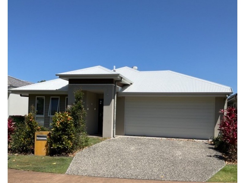 4 Keelson Crescent, Hope Island QLD 4212