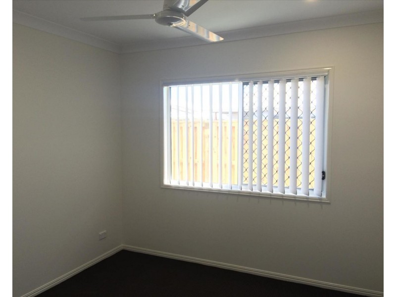 4 Keelson Crescent, Hope Island QLD 4212