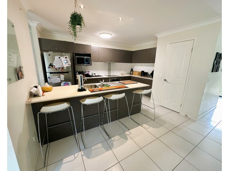 12 Willunga Street, Pacific Pines QLD 4211