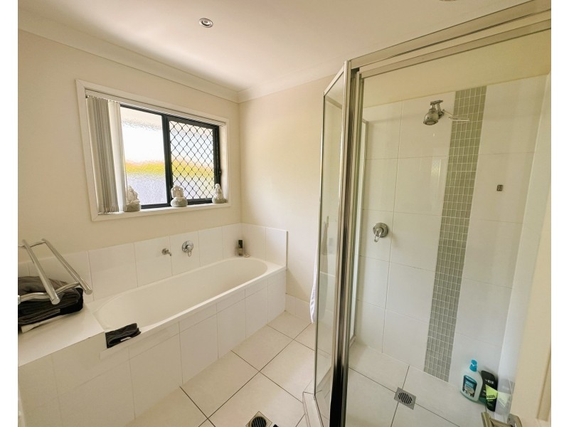 12 Willunga Street, Pacific Pines QLD 4211