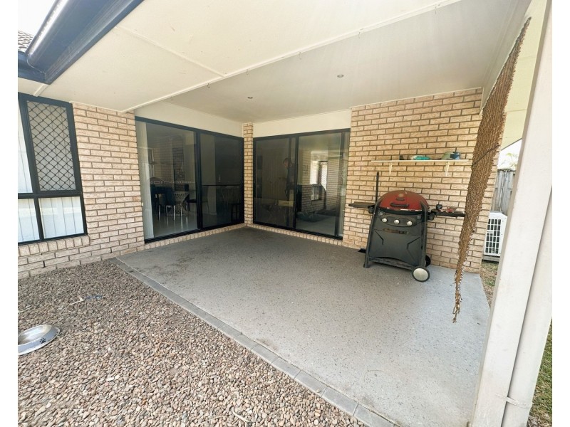 12 Willunga Street, Pacific Pines QLD 4211