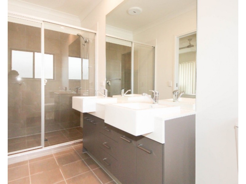 61 Edwardson Drive, Coomera QLD 4209