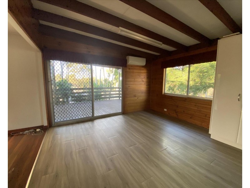 686-688 Middle Road, Greenbank QLD 4124