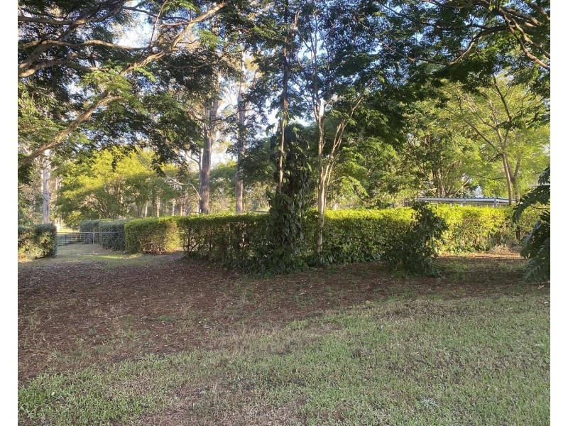 686-688 Middle Road, Greenbank QLD 4124