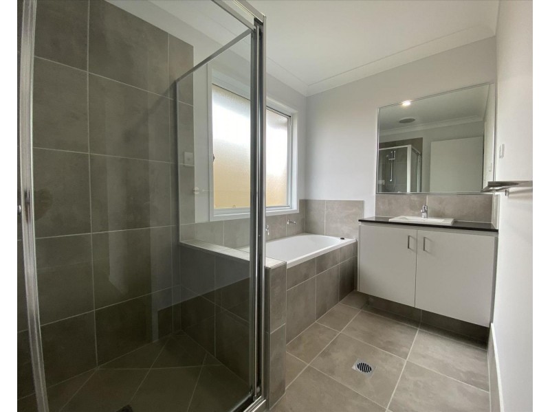 54 Aspen Circuit, Logan Reserve QLD 4133