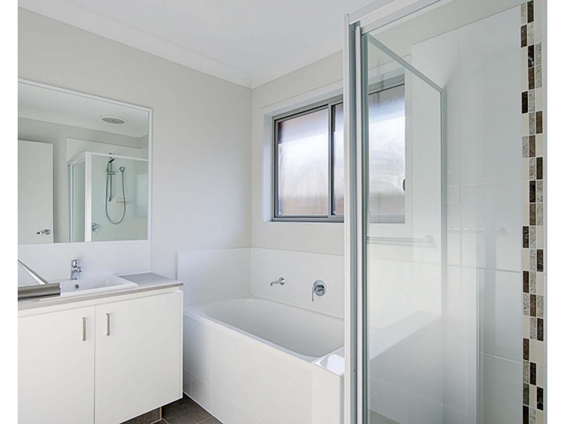 12 Innsbruck Way, Bahrs Scrub QLD 4207