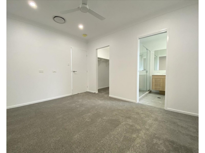 16 Lauenstein Crescent, Pimpama QLD 4209