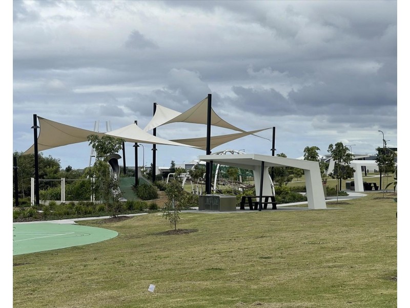 16 Lauenstein Crescent, Pimpama QLD 4209