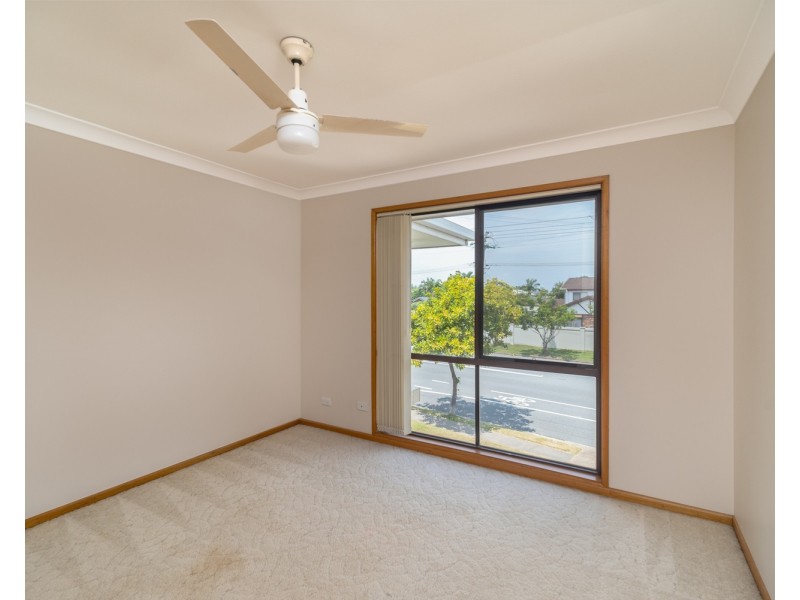 335 Bayview Street, Hollywell QLD 4216