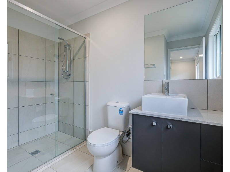 2/4 Wattle Court, Ormeau QLD 4208