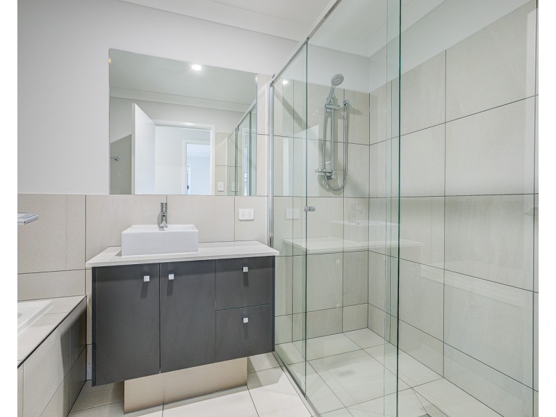 2/4 Wattle Court, Ormeau QLD 4208