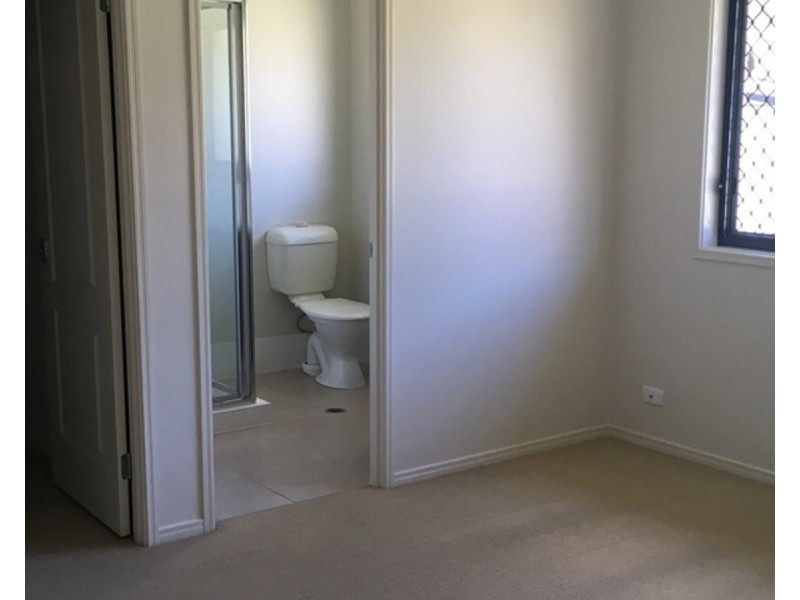 35 Shawnee Crescent, Pimpama QLD 4209