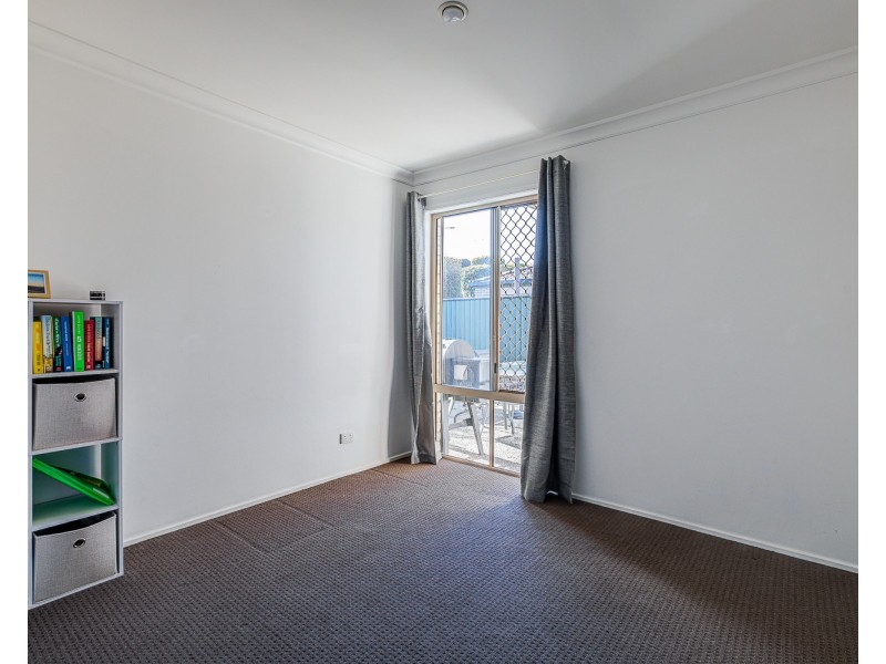 21/1 Archipelago Street, Pacific Pines QLD 4211