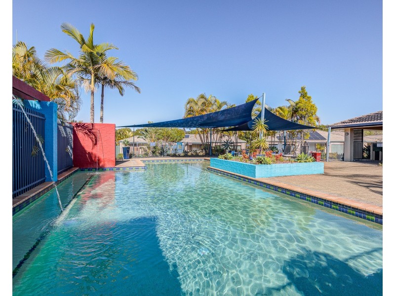 21/1 Archipelago Street, Pacific Pines QLD 4211