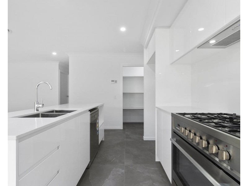 19 Bangalow Circuit, Bahrs Scrub QLD 4207