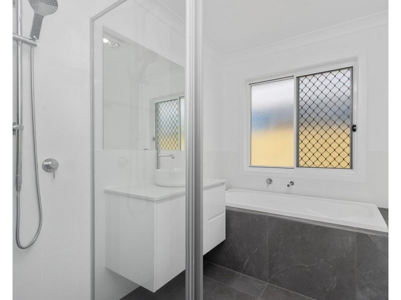 19 Bangalow Circuit, Bahrs Scrub QLD 4207