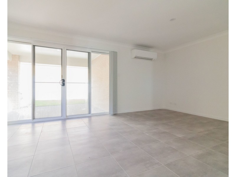 53 Village Boulevard, Pimpama QLD 4209