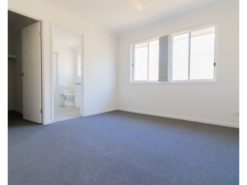 53 Village Boulevard, Pimpama QLD 4209