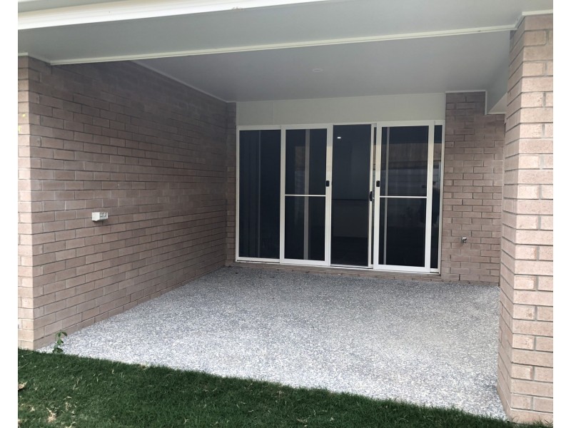 53 Village Boulevard, Pimpama QLD 4209