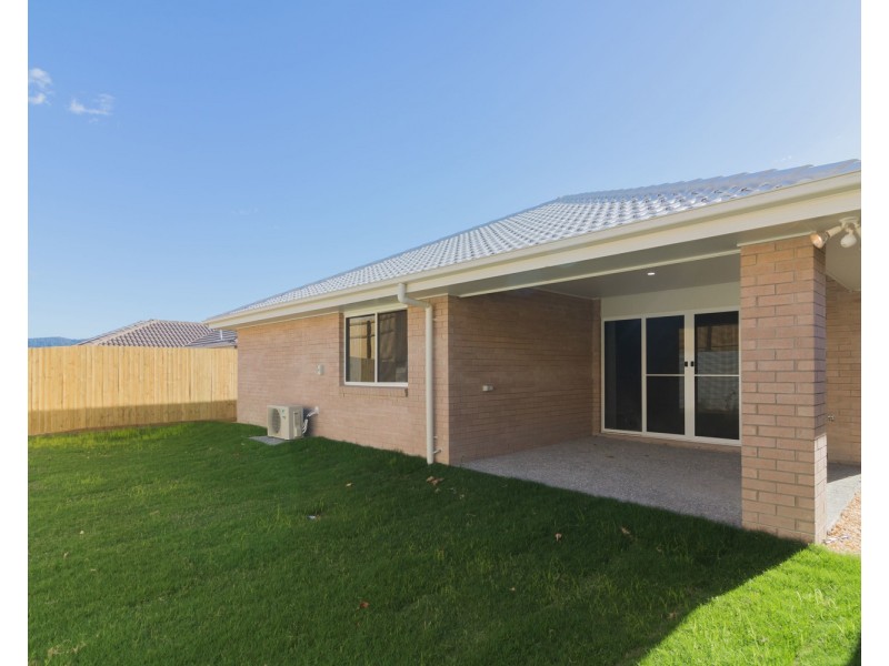 53 Village Boulevard, Pimpama QLD 4209