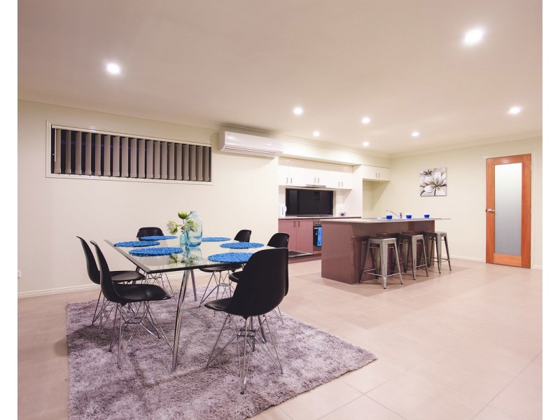 23 Milbrook Crescent, Pimpama QLD 4209