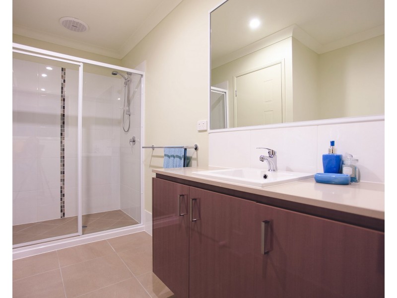 23 Milbrook Crescent, Pimpama QLD 4209