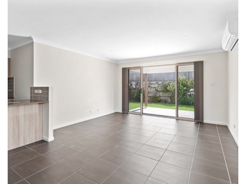 17 Geoffrey Miller Avenue, Pimpama QLD 4209