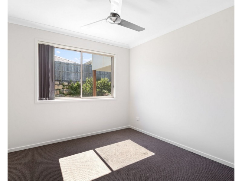 17 Geoffrey Miller Avenue, Pimpama QLD 4209