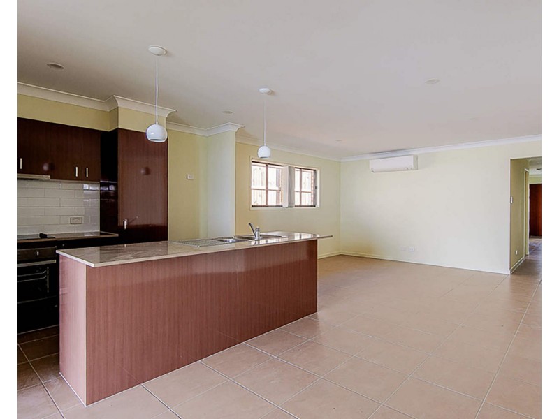 14 Clermont Street, Holmview QLD 4207