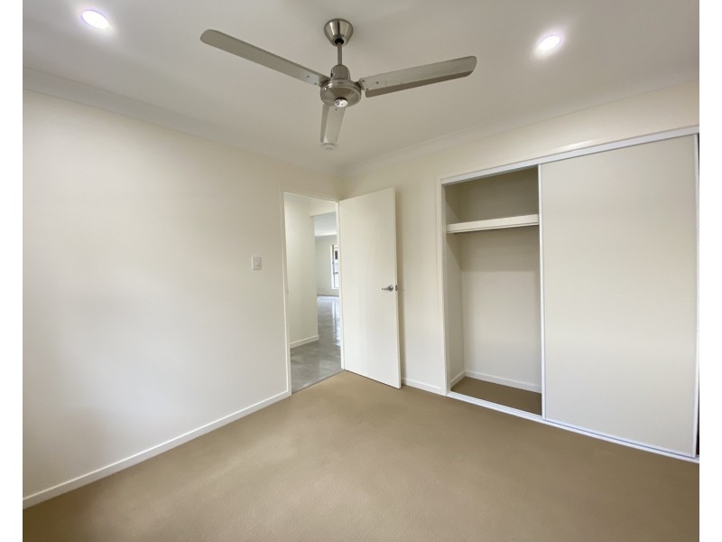 11 Sandalwood Drive, Pimpama QLD 4209