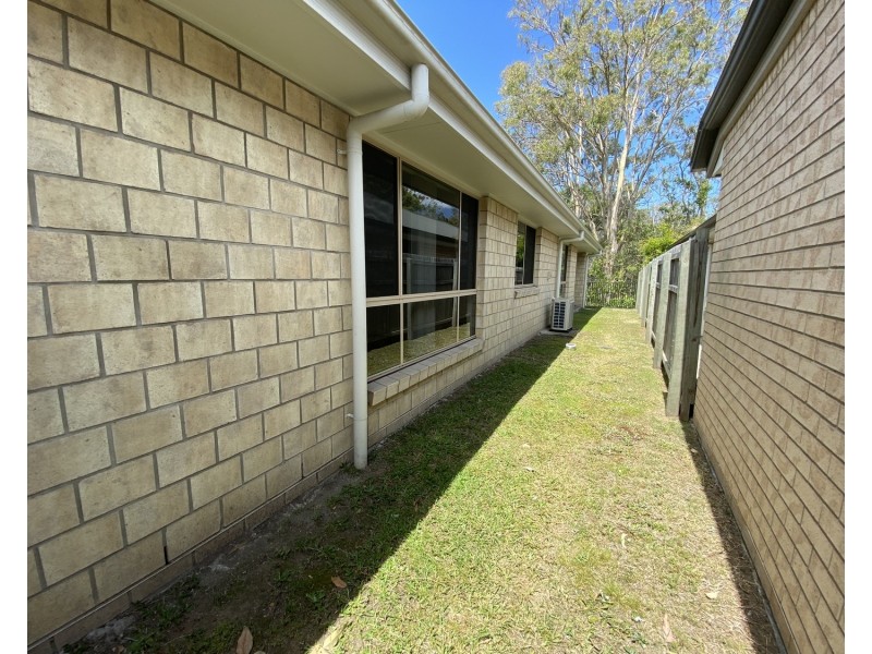 11 Sandalwood Drive, Pimpama QLD 4209