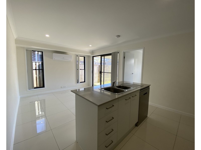 1/60 Miamax Place, Logan Reserve QLD 4133