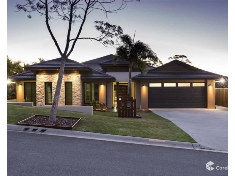 8 McAuley Parade, Pacific Pines QLD 4211