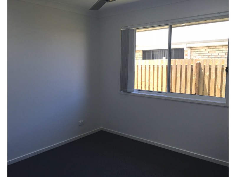 8 Casey Street, Pimpama QLD 4209