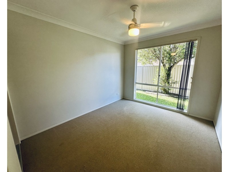 3 Burr Court, Pacific Pines QLD 4211