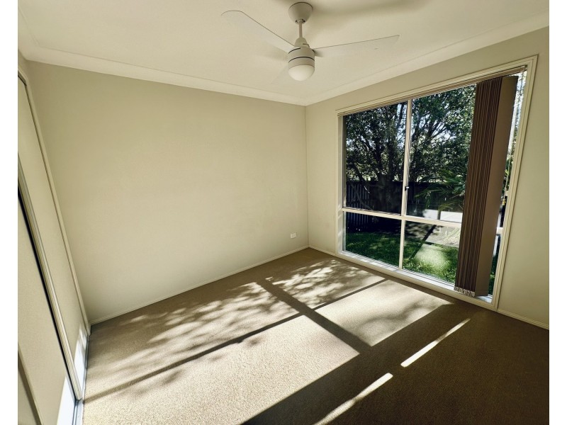 3 Burr Court, Pacific Pines QLD 4211