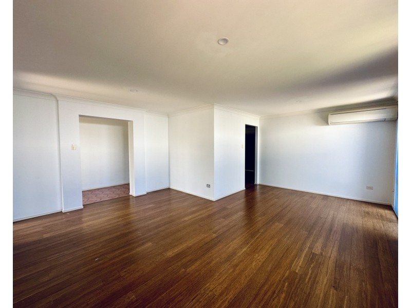 5 Whitewood Place, Molendinar QLD 4214