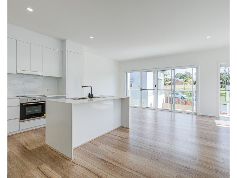 1/35 Salmon Street, Southport QLD 4215