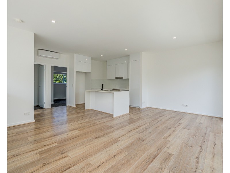 1/35 Salmon Street, Southport QLD 4215