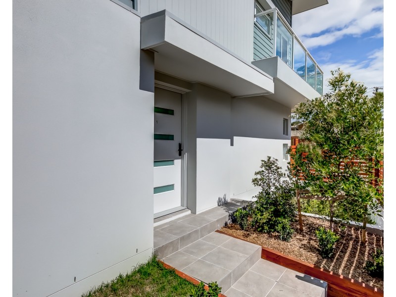 1/35 Salmon Street, Southport QLD 4215