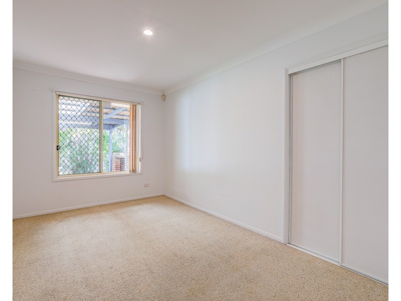 129 Henry Cotton Drive, Parkwood QLD 4214