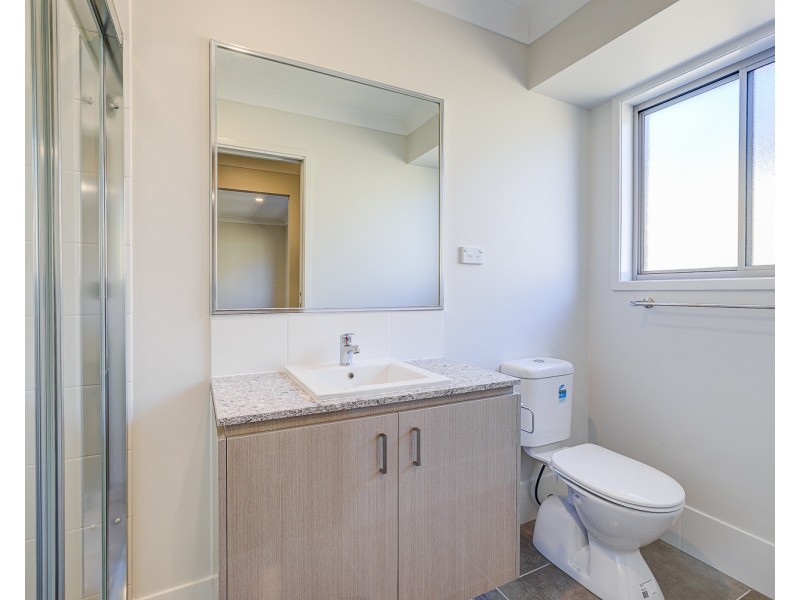 5 Flowers Drive, Coomera QLD 4209