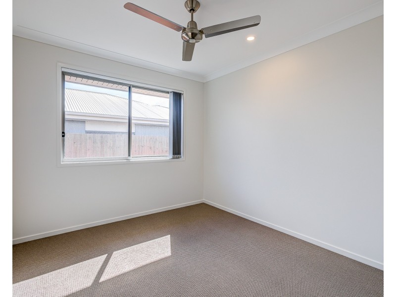 5 Flowers Drive, Coomera QLD 4209