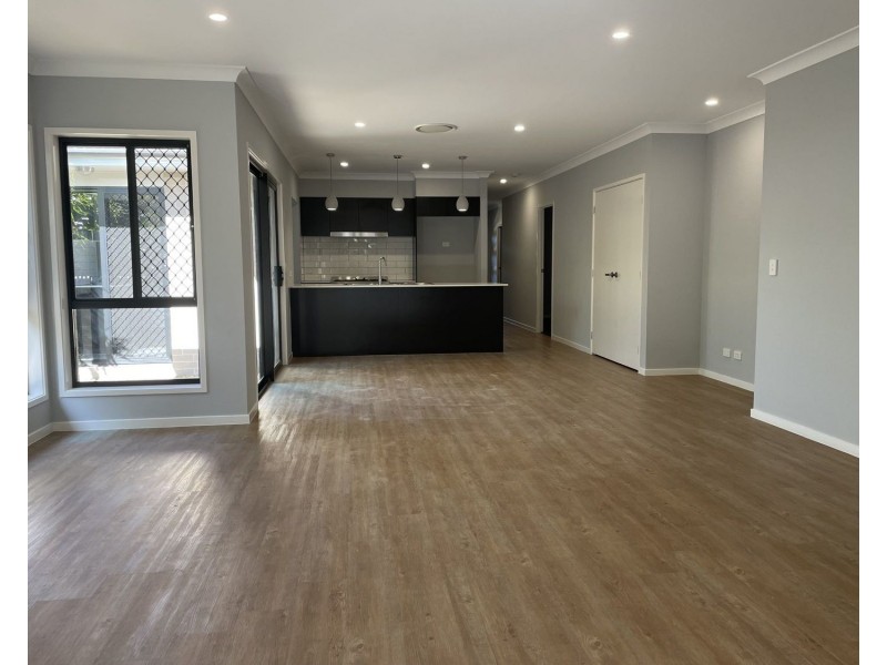 7 Livingstone Street, Logan Reserve QLD 4133