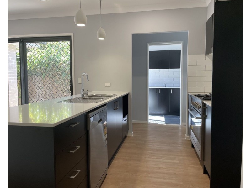 7 Livingstone Street, Logan Reserve QLD 4133