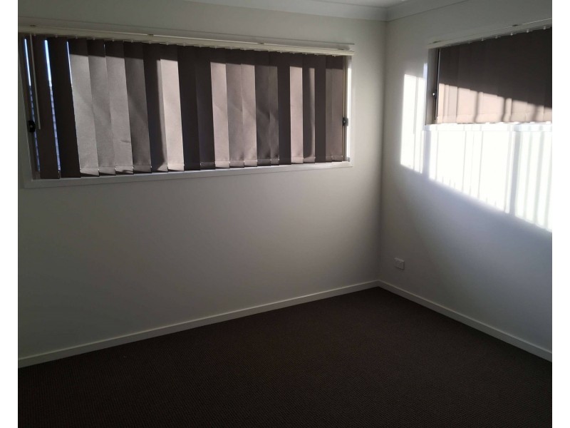 2/34 Garden Road, Coomera QLD 4209