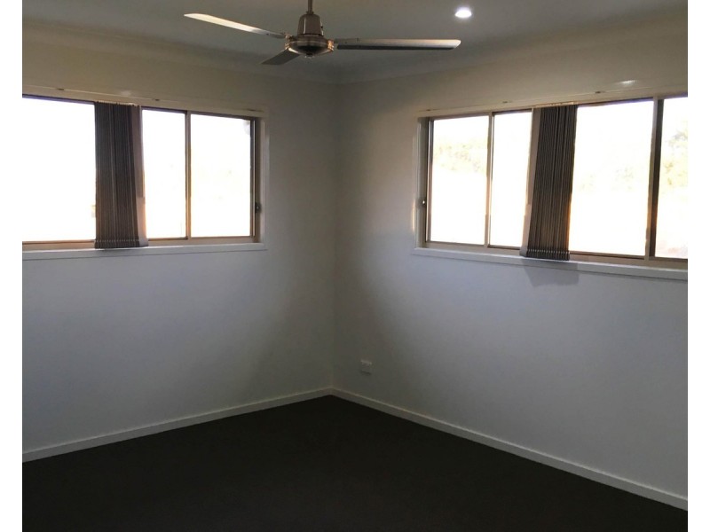 2/34 Garden Road, Coomera QLD 4209