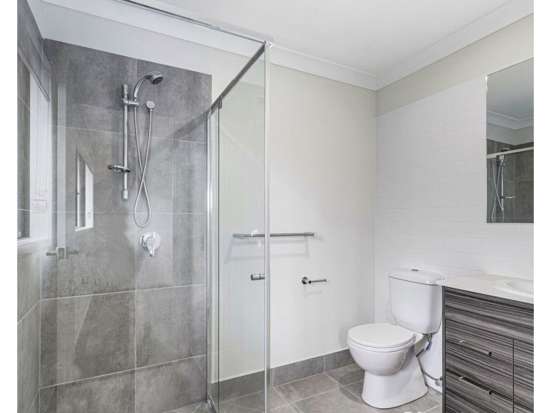 2/48 Herbst Drive, Bahrs Scrub QLD 4207